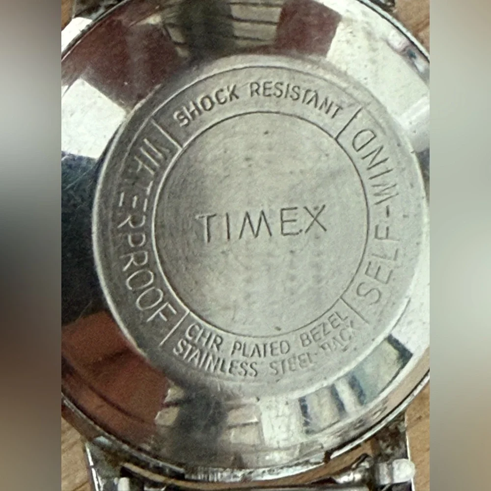 Timex 1968 Prestige 21 Jewels Self-Winding Vintage Watch Stainless Bracelet